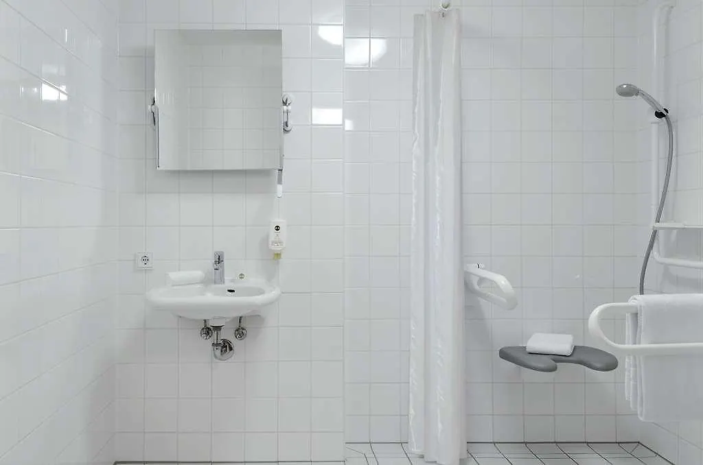 B&B Hotel Stuttgart-City Grafenau   Grafenau (Baden-Wurttemberg)